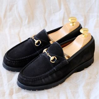 GUCCI（スエード ・ ローファー/革靴）のフリマアイテム一覧