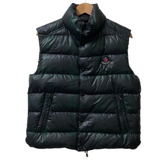 MONCLER（ダウンベスト ・ グリーン・カーキ/緑色系）のフリマアイテム一覧