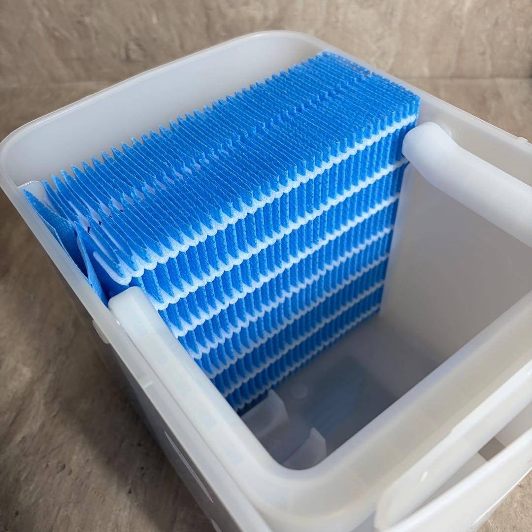 SHARP - 未使用 展示品 SHARP シャープ HV-R75-W 加熱気化式加湿器の