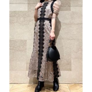 SNIDEL - シャイニーレースドレス snidelの通販 by m shop｜スナイデル