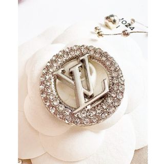 LOUIS VUITTON（ブローチ/コサージュ）のフリマアイテム一覧
