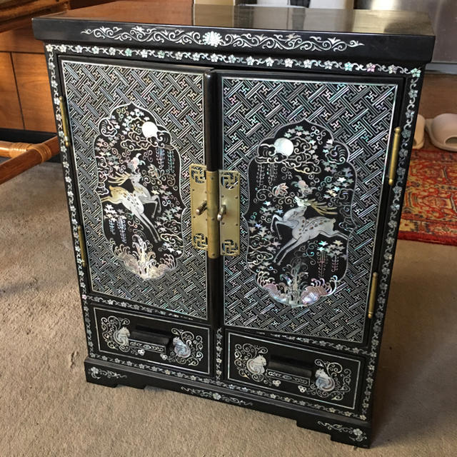 螺鈿漆器の飾り棚(韓国製)ほぼ未使用の通販 by 7072 [全て送料込み