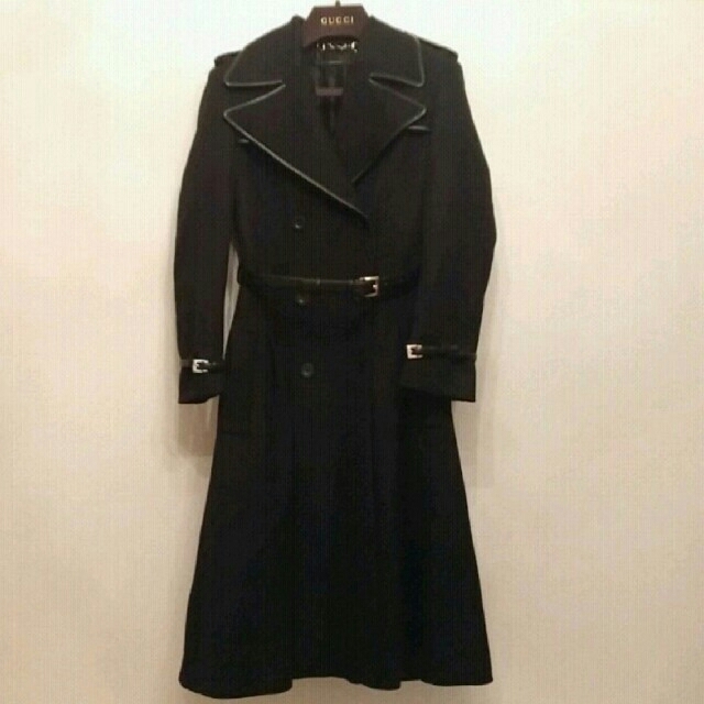 GUCCI - GUCCI グッチ 黒 貴重 牛革パイピング ロング コート ハイ