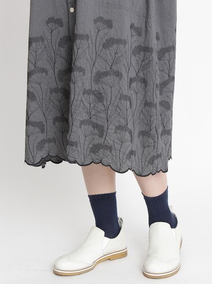 Vert サイレントフラワースカラップ刺繍ワンピース(前開き)（シャツ