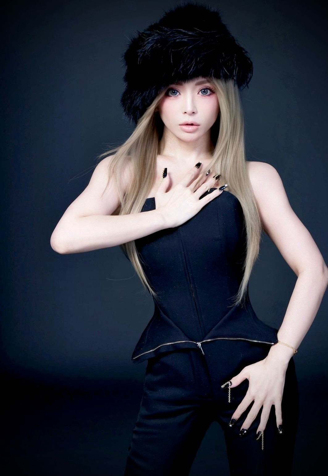 浜崎あゆみ】歴代のジャケ写が数多く登場することでエモいと話題の新曲