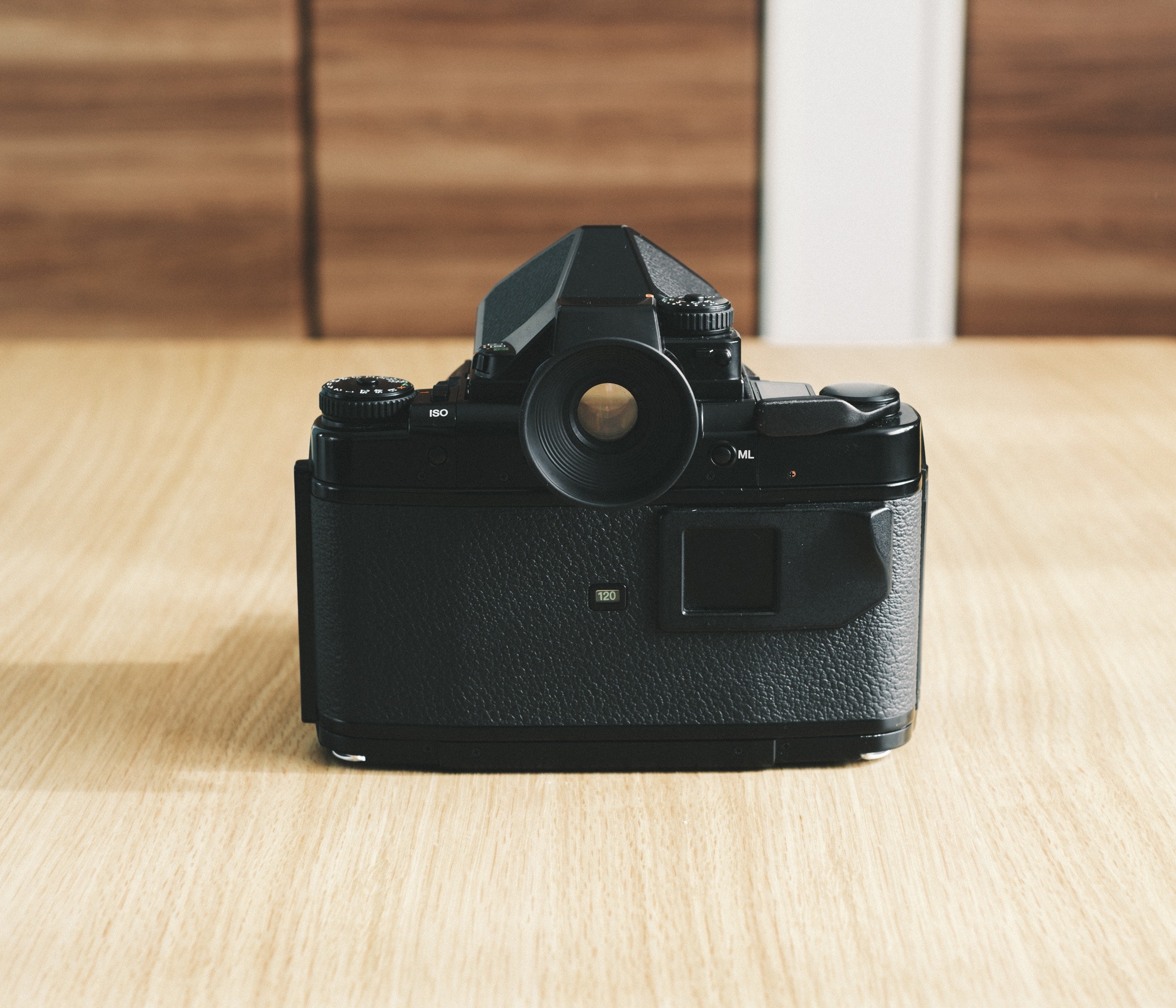 PENTAX 67IIを徹底解説。作例からおすすめレンズまで | ONE SCENE