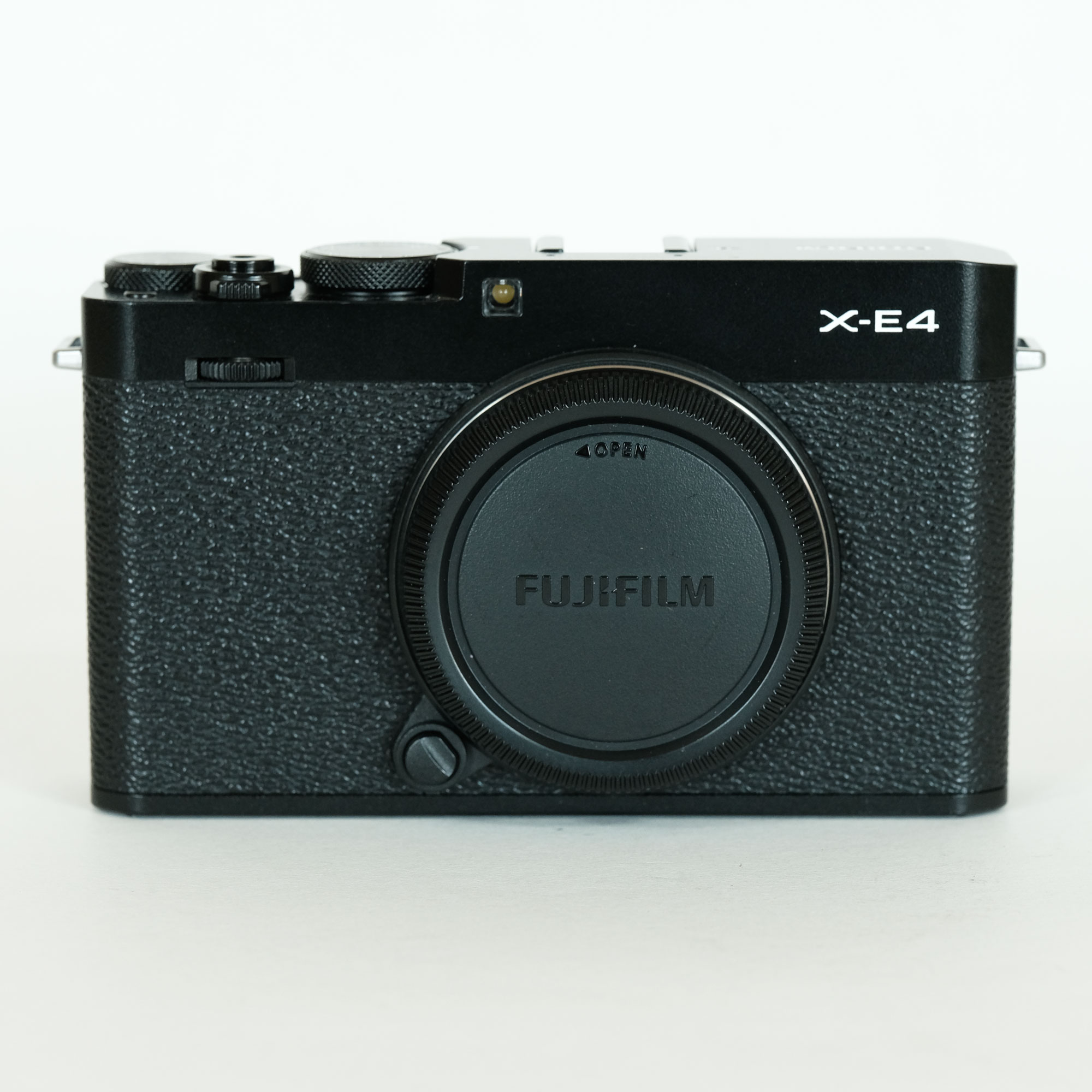 FUJIFILM X-E4レビュー｜X-E5・X-S20・X-T30 IIと徹底比較する“最軽量