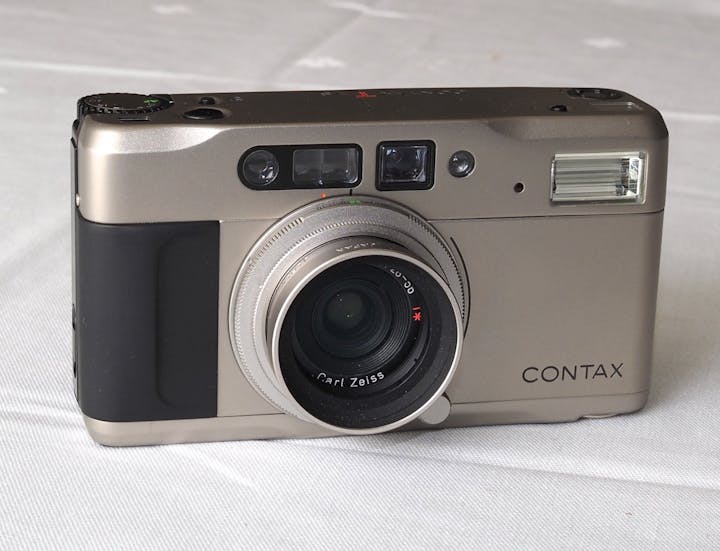 CONTAX TVS / TVS II / TVS IIIを徹底解説。作例から中古価格・使い方