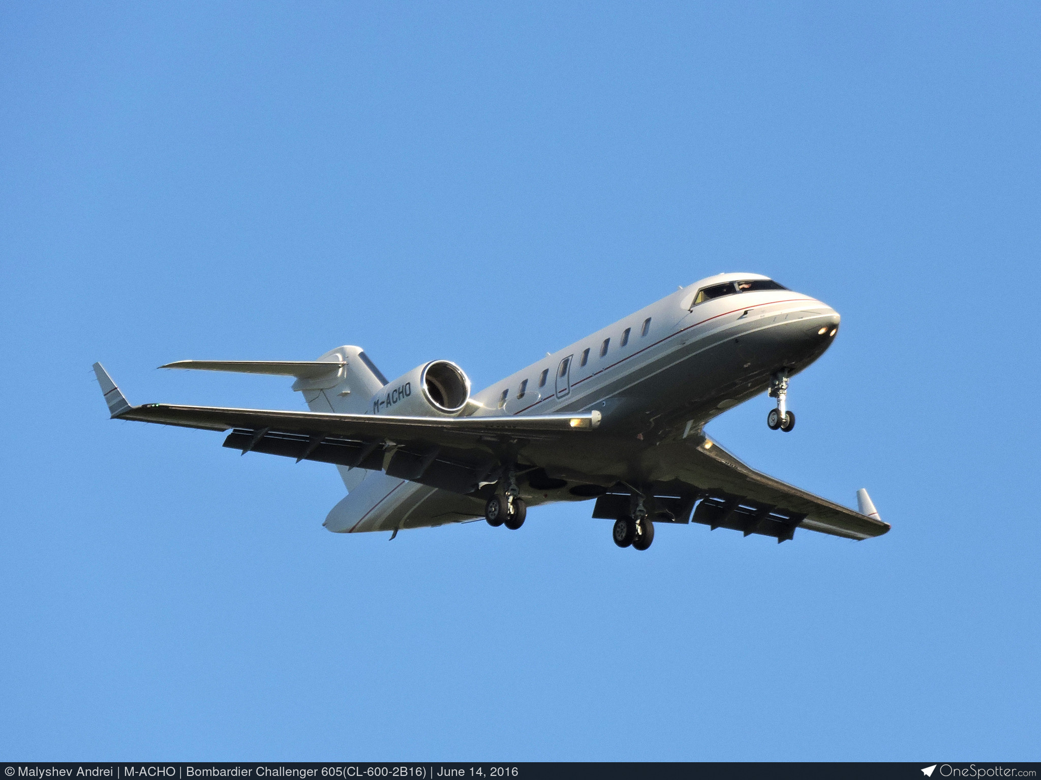 5N-AOO - Trebet Aviation Bombardier Challenger 605(CL-600-2B16