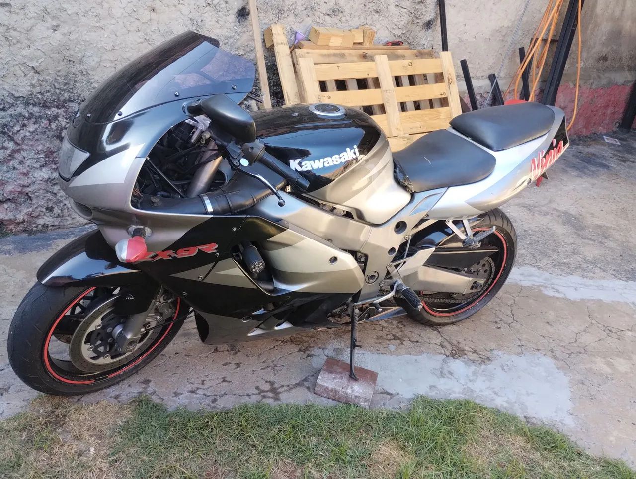 Kawasaki Zx-9r 900cc 1996 - 1482572737 | OLX