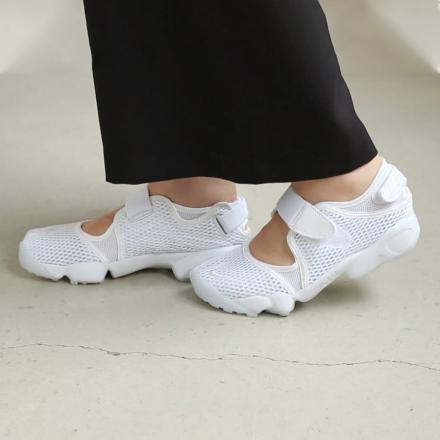 国内販売開始】ナイキ ウィメンズ エア リフト ブリーズ 全2色