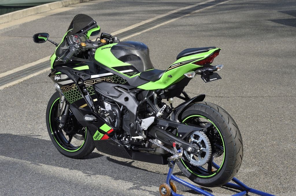 Webike | Magical Racing マジカルレーシング マジカル カーボントリム