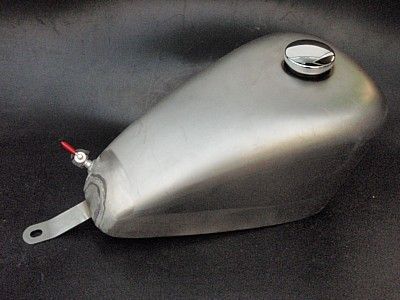 Webike | 部品屋K&W ハイマウントスポーツスタータンク スティード400