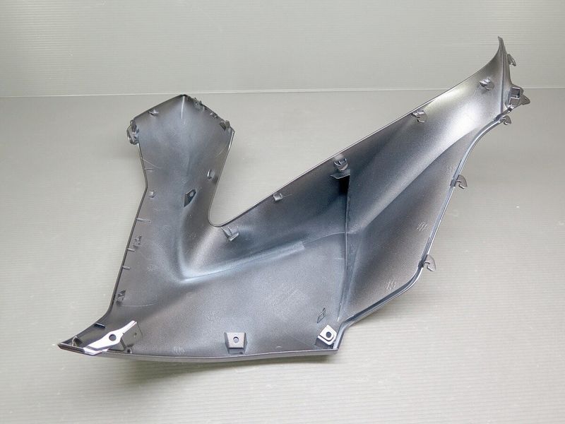 ウェビックガレージセール | ☆『未使用品』 PCX125 (JF81) 純正 右側