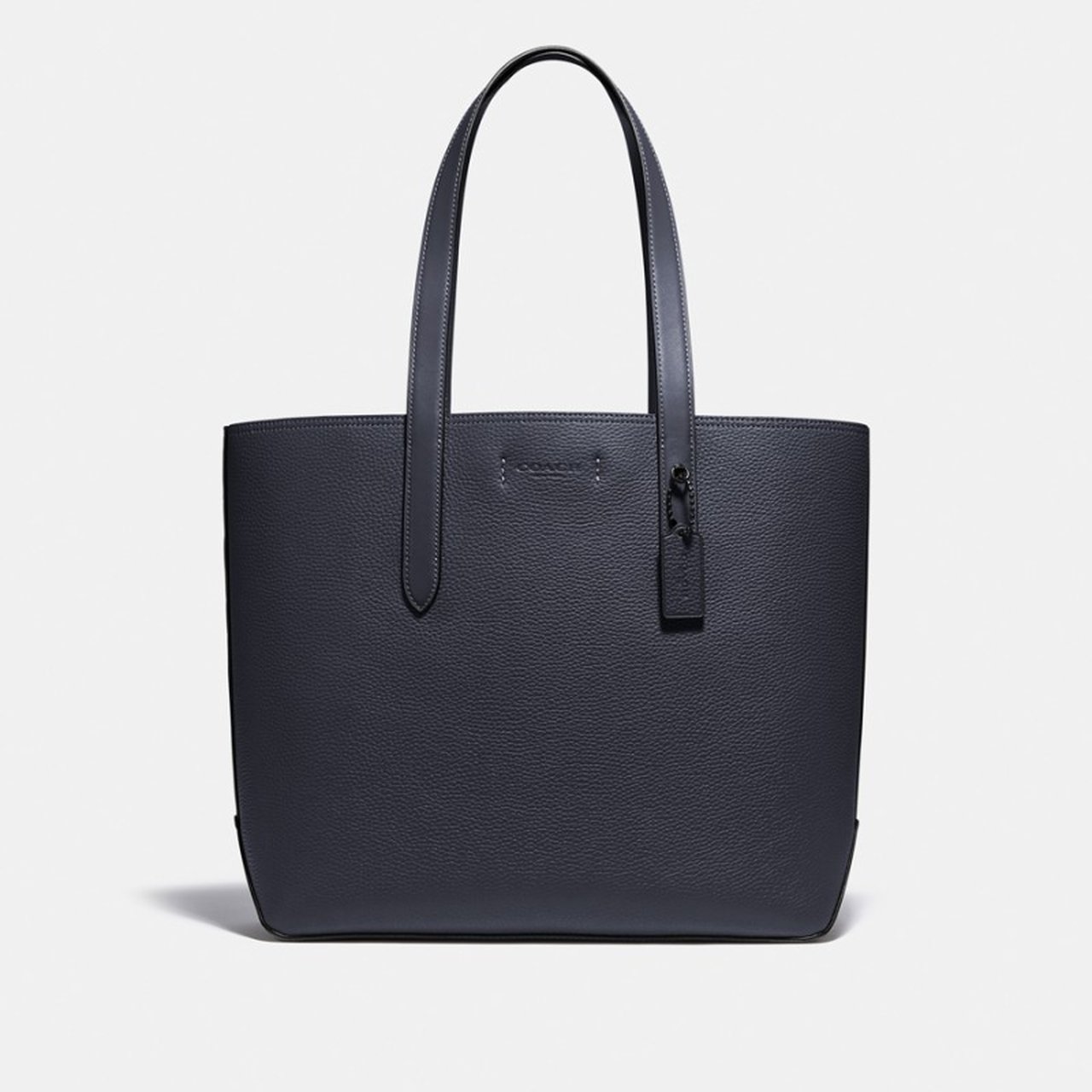 持つだけでおしゃれな大人のバッグ】 コーチの「ゴッサム」トート