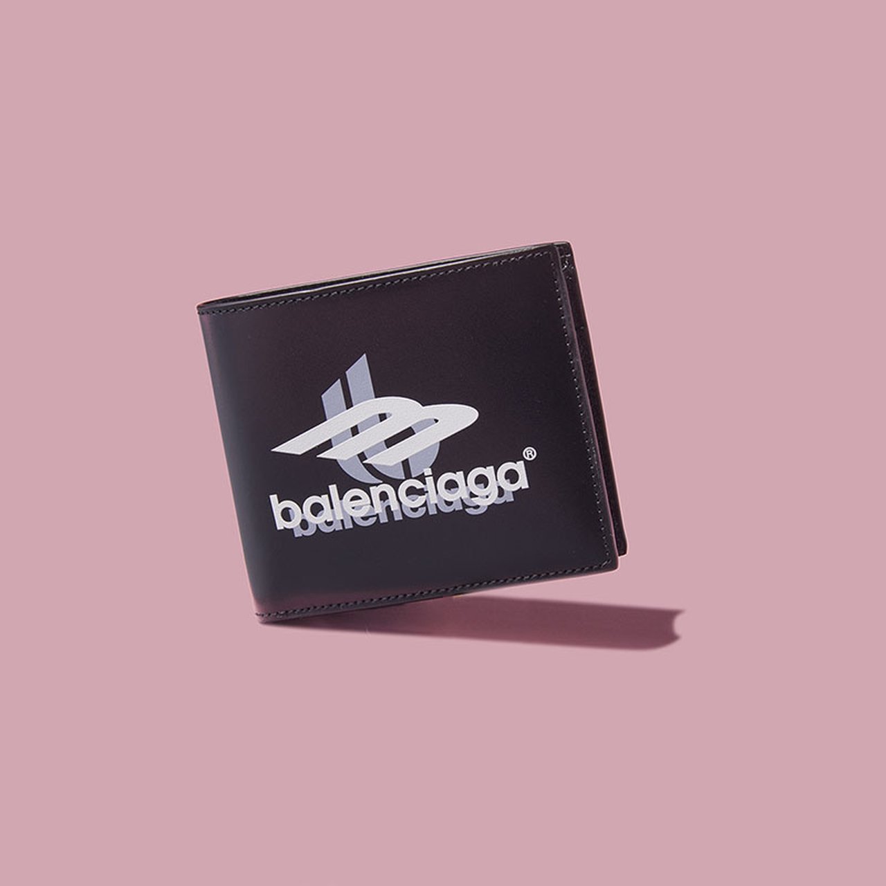 BALENCIAGA】二つ折りからカードホルダータイプまで。春に大人が狙う