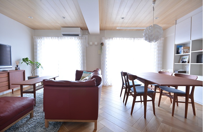 リビングテーブル[タブルーム]