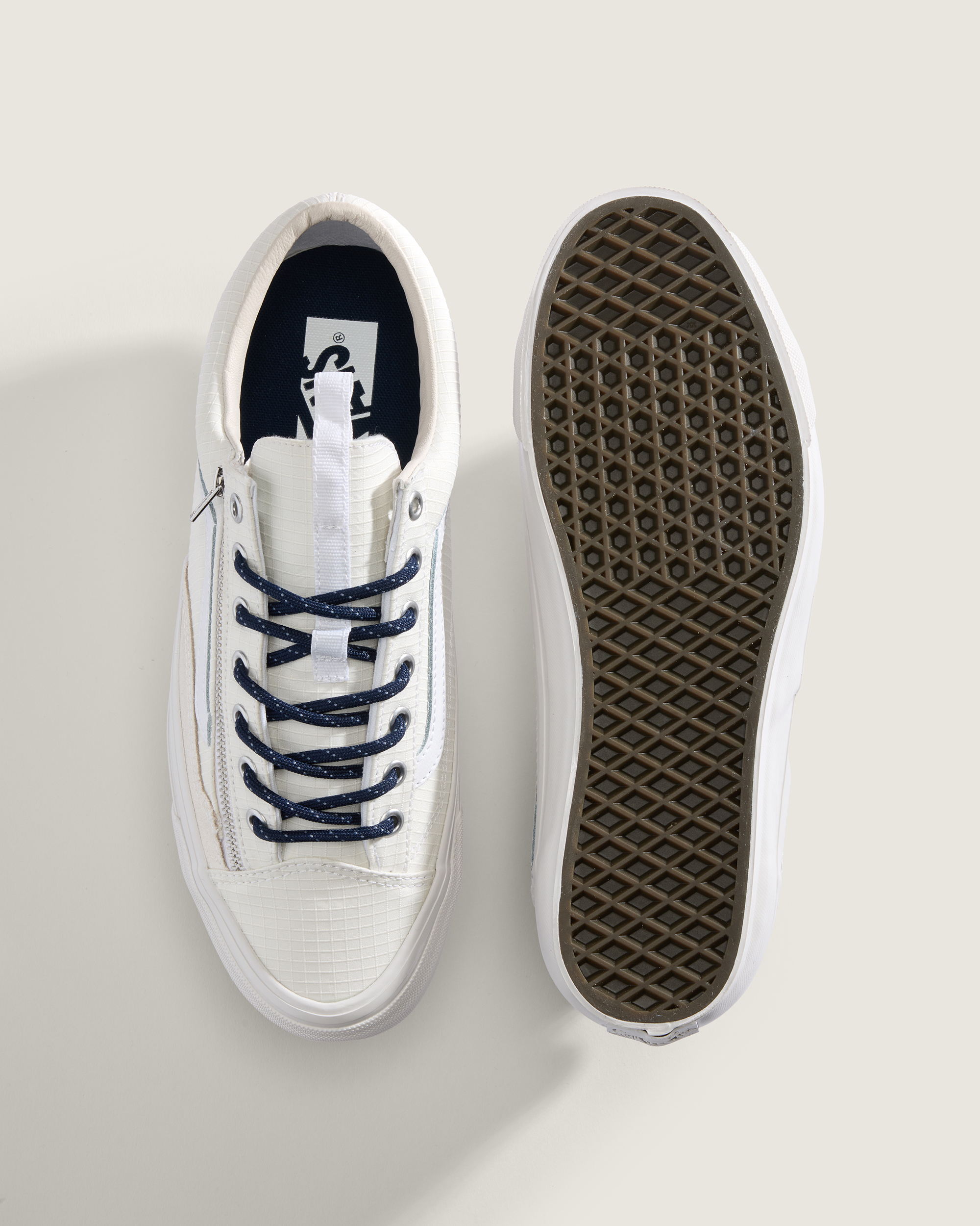 PREMIUM オールドスクール 36 ジップ| VANS（ヴァンズ）公式ストア