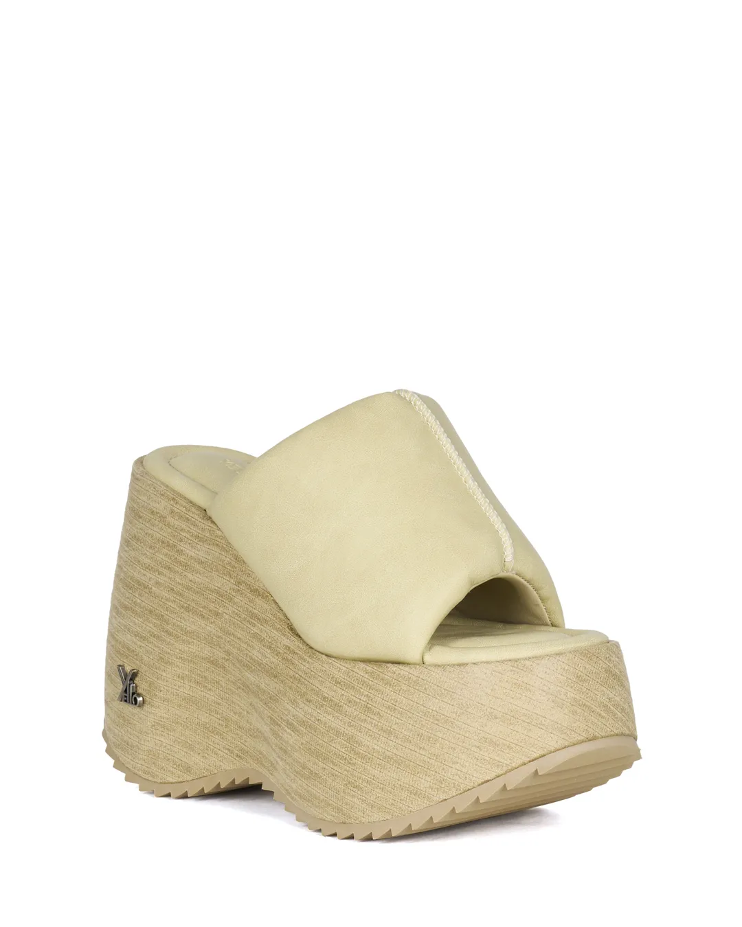 YELLO / TOKYO BLACK PLATFORM SANDALS