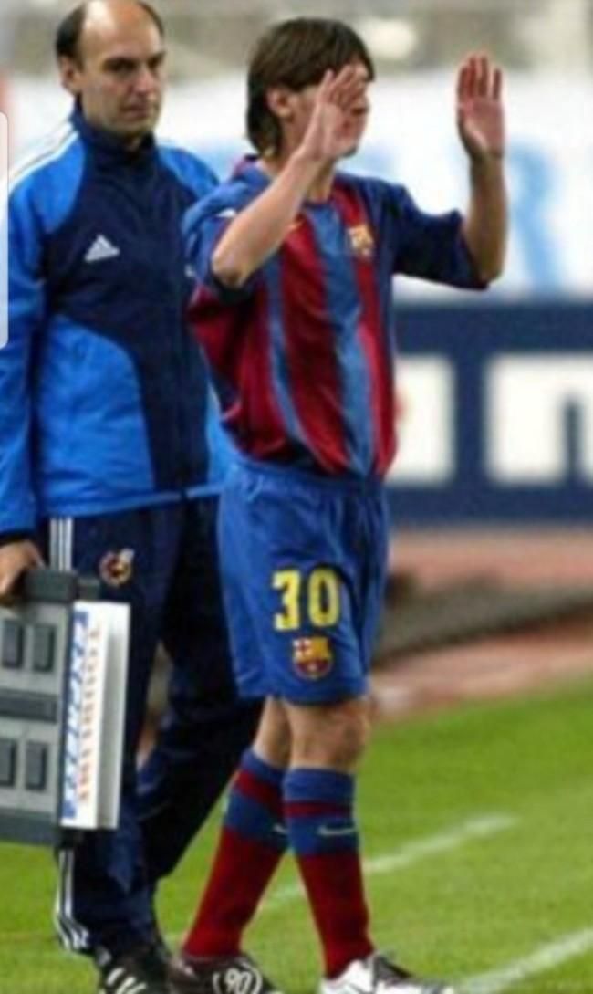 FCバルセロナ（H）04/05 メッシ＃30 + TV3パッチ付き！