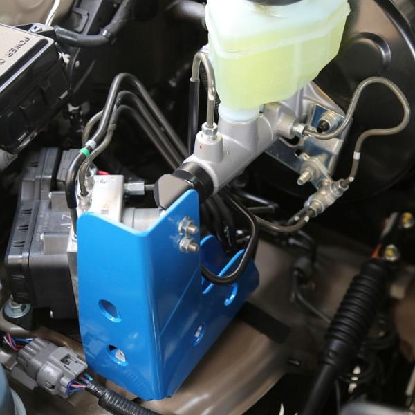 マスターシリンダーストッパー・ランクル70(GRJ76.79) - SHUEI