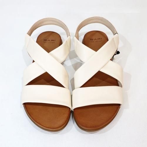 Italy Import】BARIレザークロスフラットサンダル - Carry On ONLINE STORE