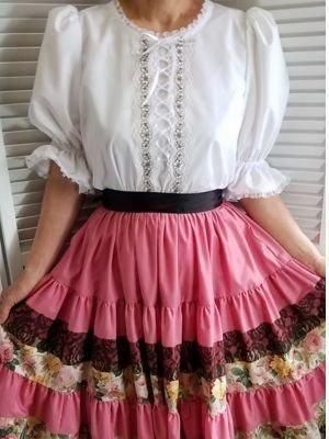 フォークダンス衣装◇白黒花柄レースを使った丸首ブラウスBL046