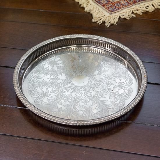 英国直輸入！アンティーク丸型 シルバートレイ - アンティーク家具の