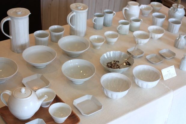 tous les jours:入荷：角田淳さんの器が入荷しました。