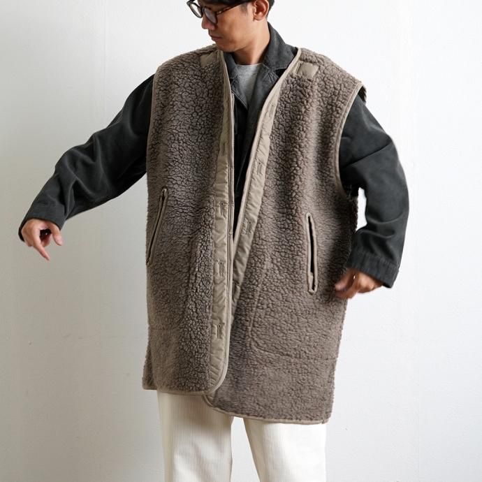 INNAT / BOA FLEECE LINER VEST - Gray beige ボアフリース ライナー