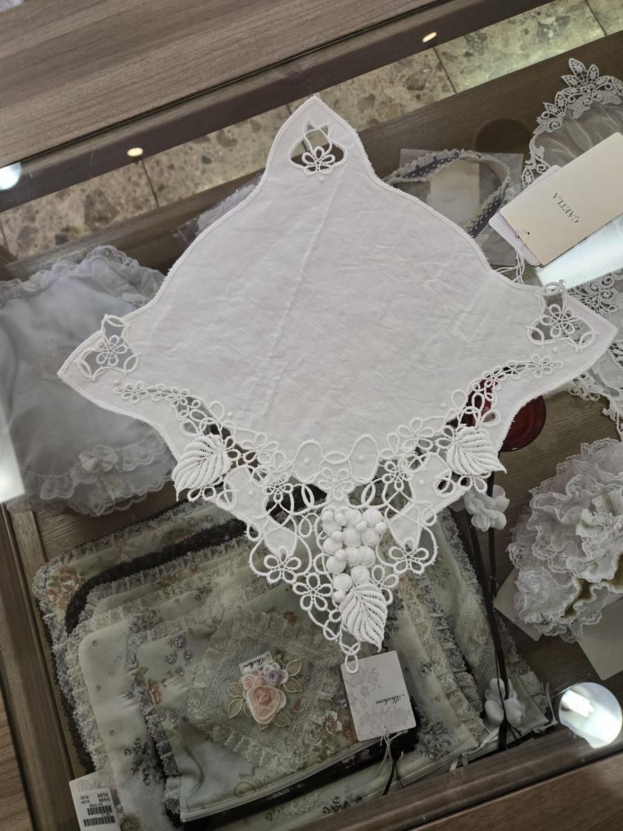 さえら・ヒスクローネ - さえら＆ベルパーチショップ Humpty Dumpty