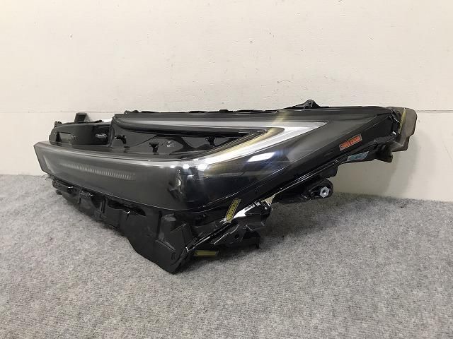 プリウス 60系/ZVW60/ZVW65/MXWH60/MXWH65/MXWH61 純正 左 ヘッド