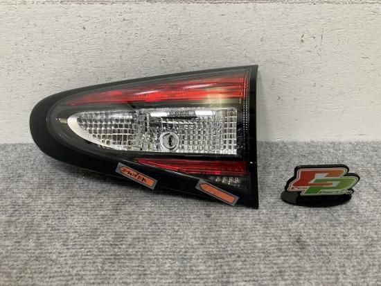 シエンタ 170系/NHP170G/NSP170G/NSP172G/NCP175G 純正 後期 右