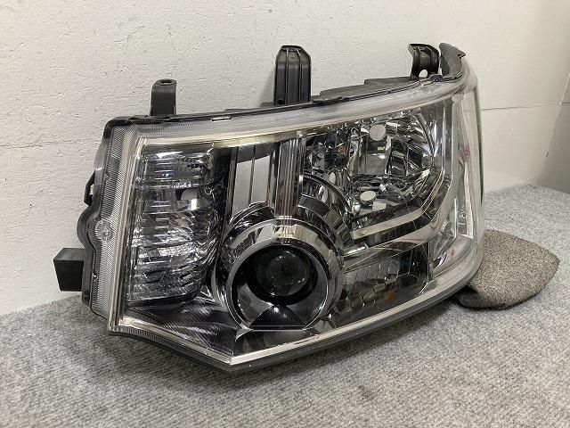 デリカD:5/D5 CV1W/CV2W/CV4W/CV5W 純正 前期 左 ヘッドライト/ランプ