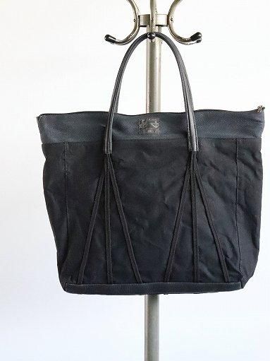 POSTALCO Travel Bag BW / Black