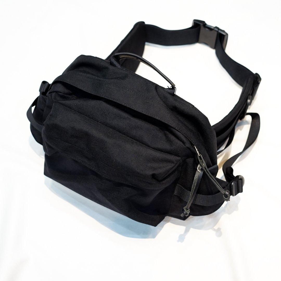 Aeta (アエタ) Waist Bag M (NY12) /Black