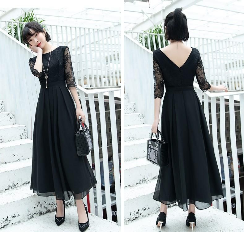 結婚式や二次会に 上品レースドッキングの袖ありフレアロング