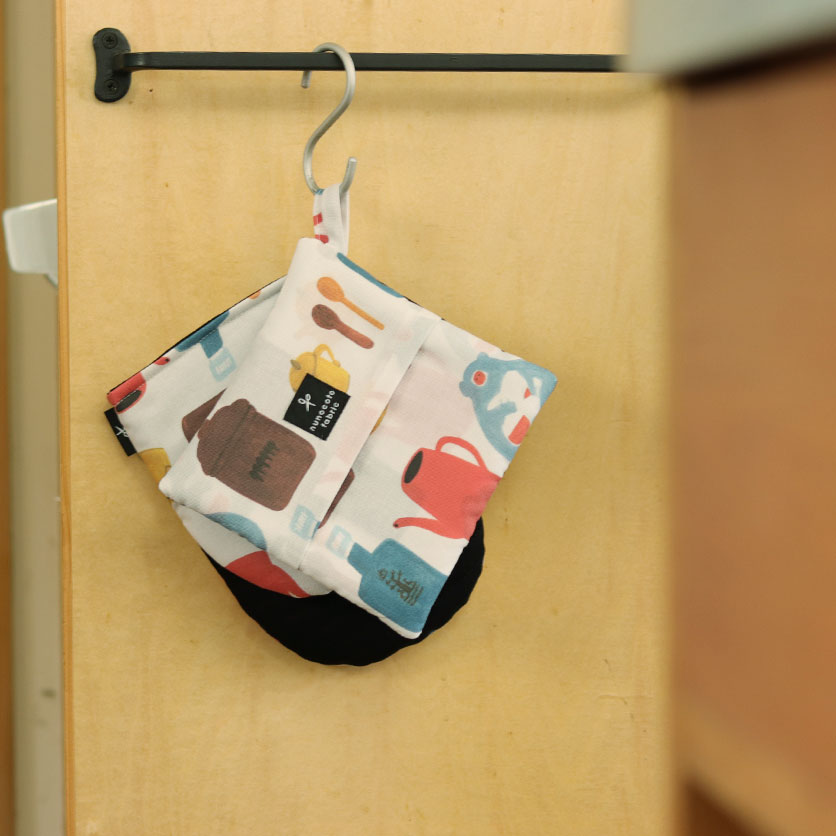 柄が選べるキット：ミトンとスクエアの鍋つかみ | nunocoto fabric