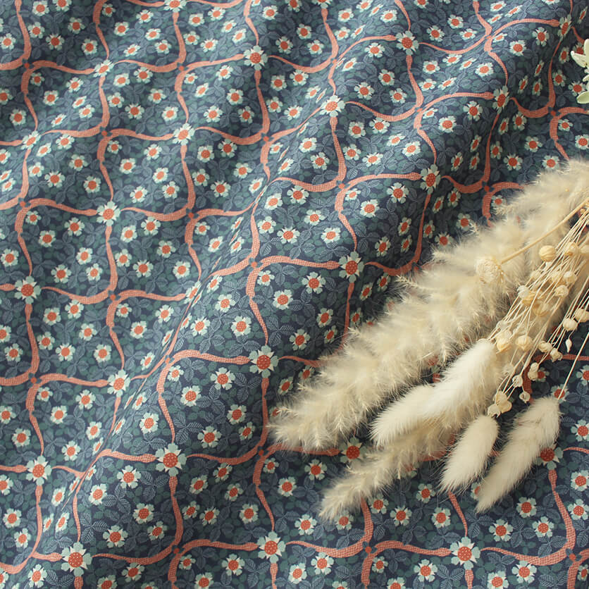 Snake and Strawberry ボタニカル柄- 布・生地の通販サイト：nunocoto