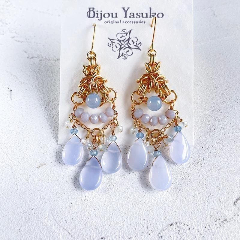 ブルー カルセドニー ピアス・イヤリング 青 天然石 ピアス 揺れる