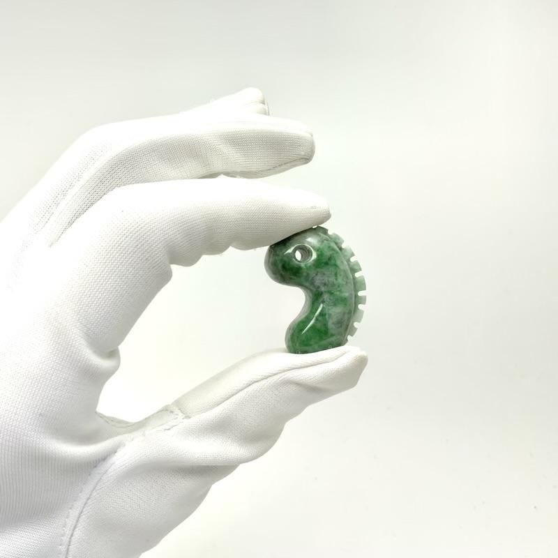 糸魚川翡翠 勾玉 獣型 】 国産 天然石 糸魚川産翡翠 ひすい ヒスイ