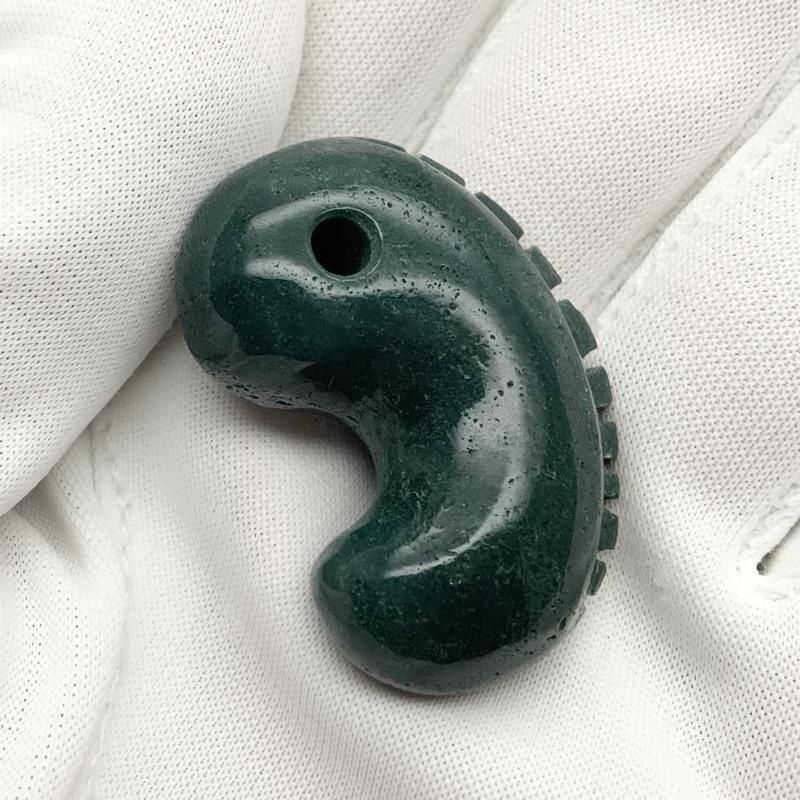 出雲石／碧玉 勾玉 大 AA 獣型 】 | めのうの店川島【公式通販】創業