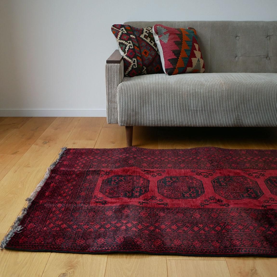 漆黒の赤トルクメン エルサリ181×102cm【送料無料】 - inie japan