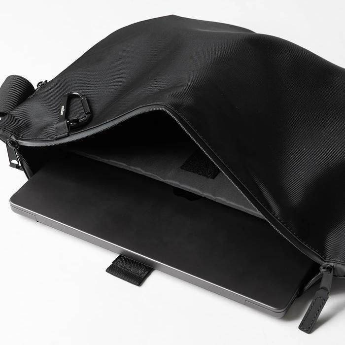 meltum/メルタム NYLON MESSENGER BAG(M)/ナイロンメッセンジャー