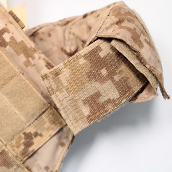 ≪Eagle≫ AOR1迷彩 D-PC プレートキャリア / L/XL Size (USED)