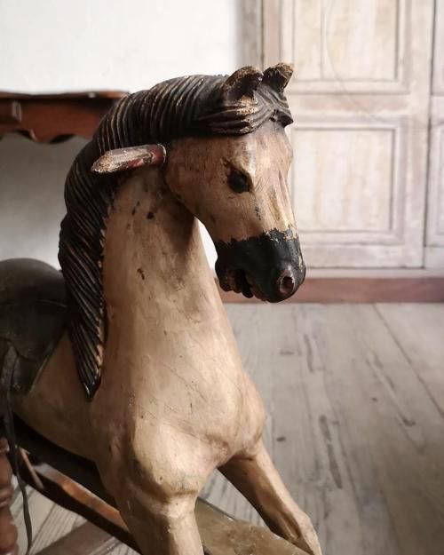 Antiques Knock アンティークの雑貨小物やジュエリー・服など