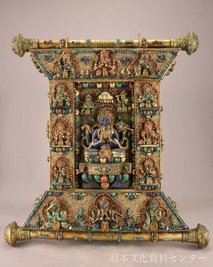 宝石の仏像を飾った金銅の曼荼羅(チベット密教)日本文化資料センター