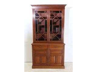 イギリス製アンティークのカップボード・食器棚｜キッチン収納家具