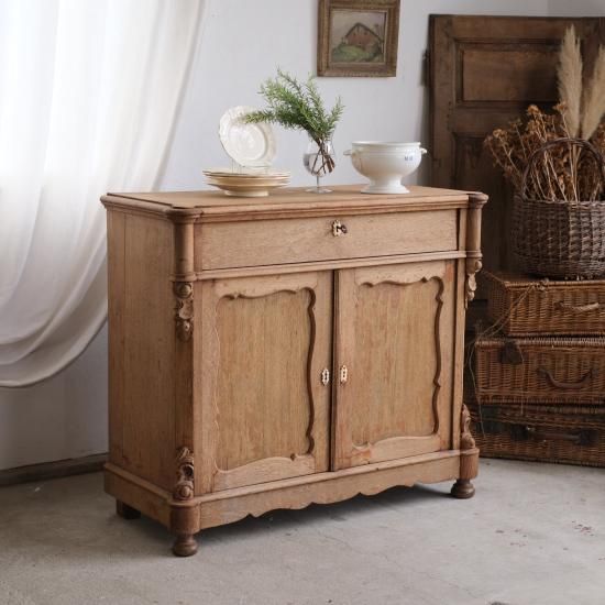 剥離のアンティークキャビネット - RITA brocante