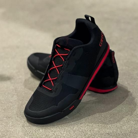 GIRO/ジロ】TRACKER FASTLACE Black / Bright Red